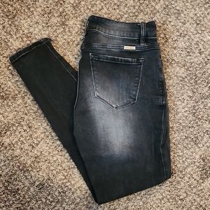 KanCan Black Skinny Jeans with Modern Distressed Look